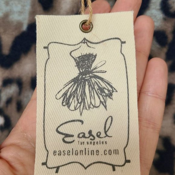 NWT Soft Dolman Sleeve Brown and Blue Top by Easel - Size Small - Picture 4 of 5